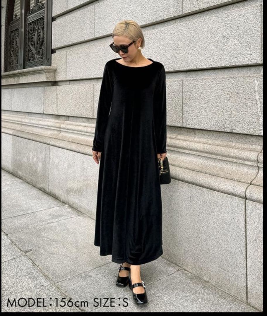 ブラックベルベットロングワンピース