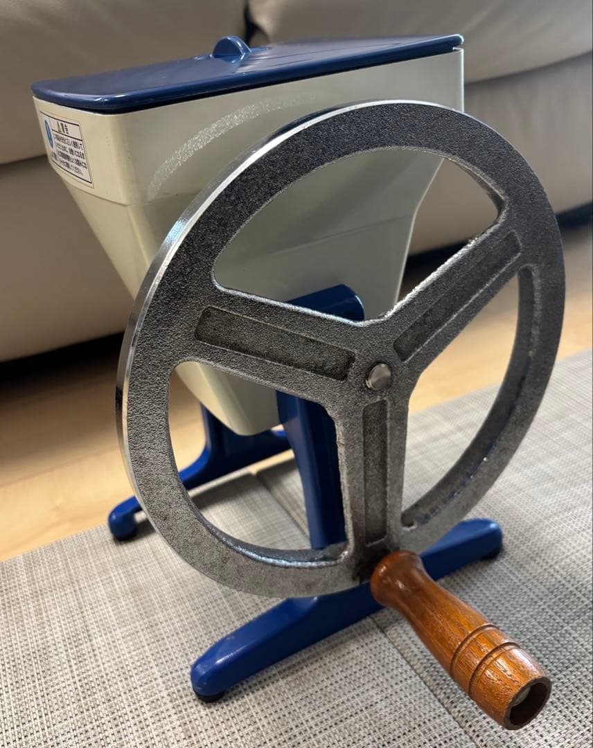 か*ん様 Hatsuyuki　初雪アイスクラッシャー HA-1700 手動式タイ