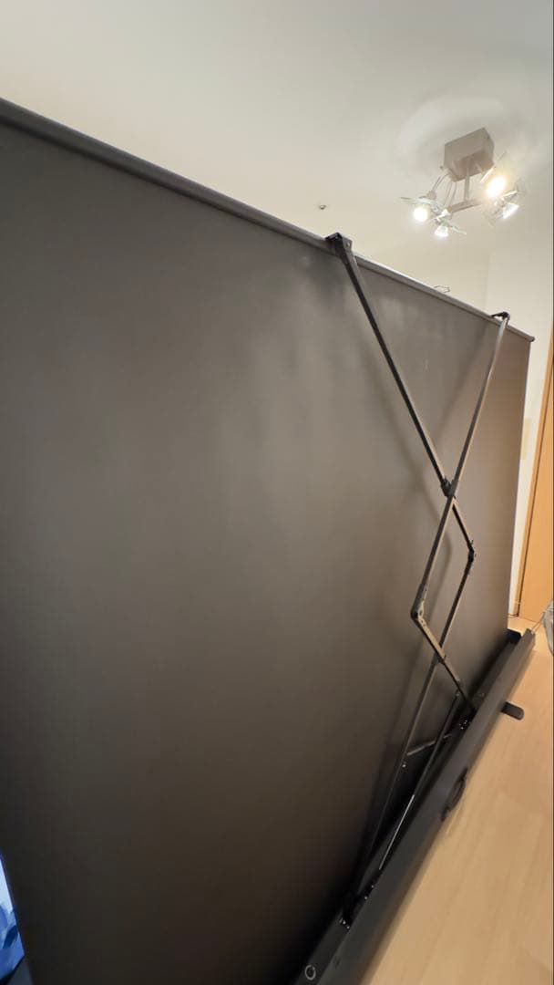 110インチ 自立型プロジェクタースクリーン 16:9