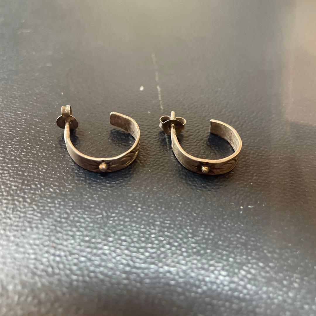 BIGHAND アラベスクピアス両耳2個セット