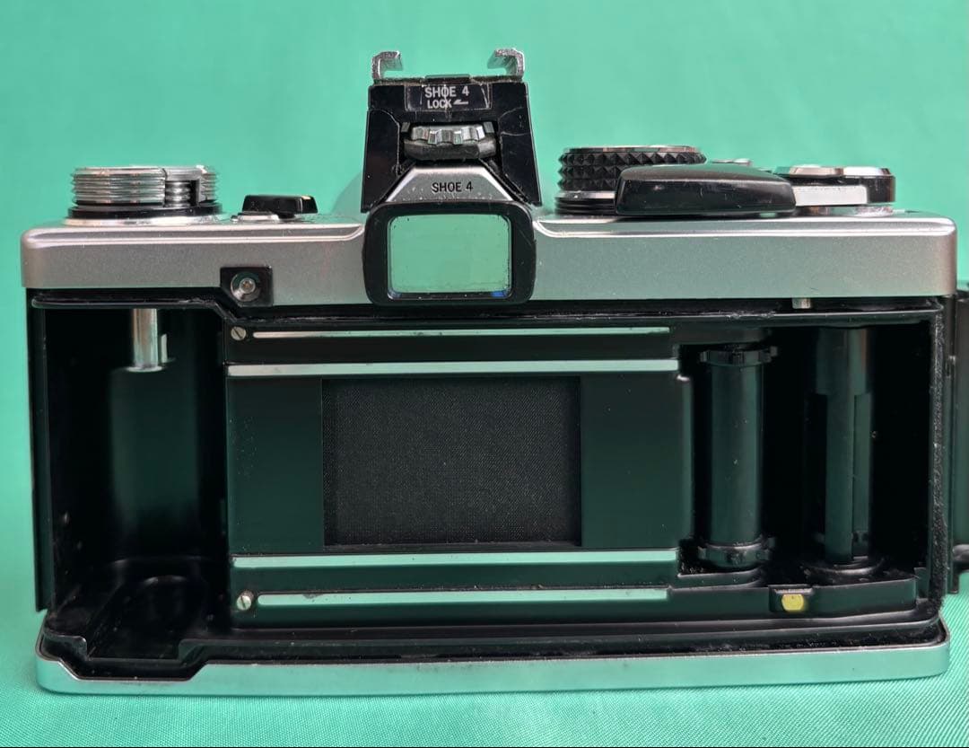 ★ OLYMPUS OM-2N + 広角レンズ 28mm