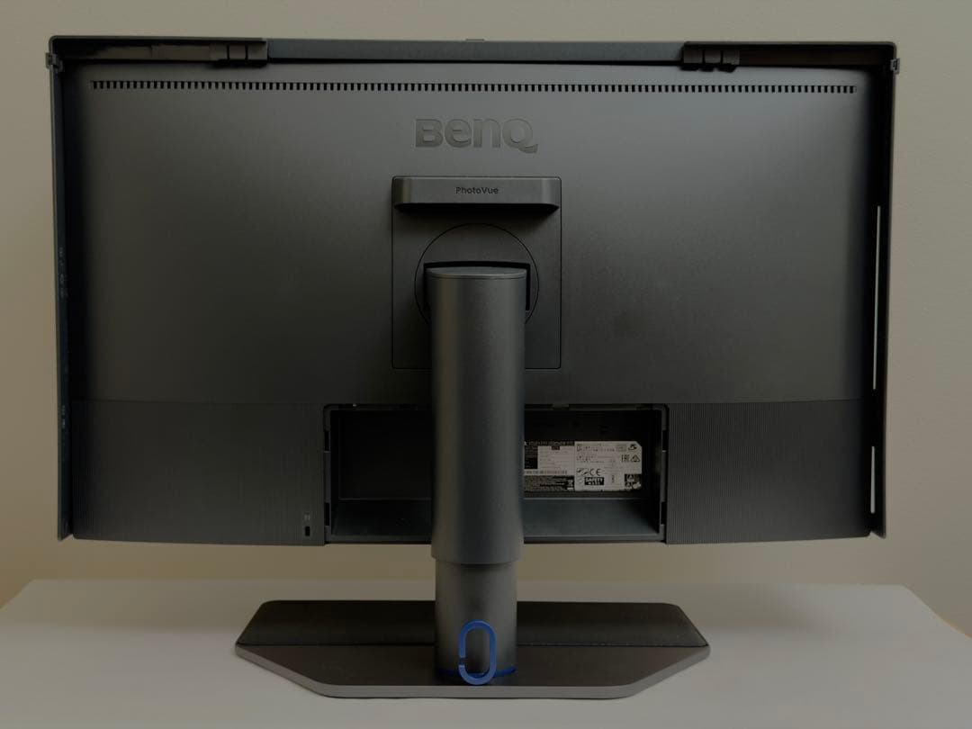 BenQ SW272U 27型 4K カラーマネジメントモニター