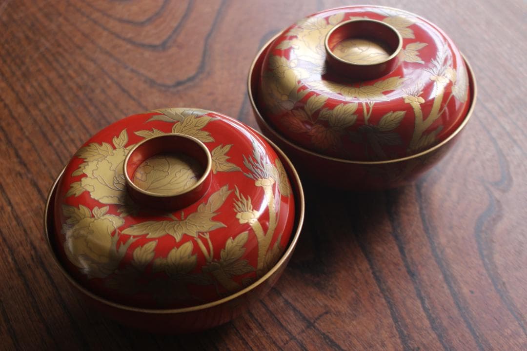 時代逸品！上質朱漆に極上牡丹蒔絵の映えるお椀2点（検輪島塗蒔絵椀吸い物椀