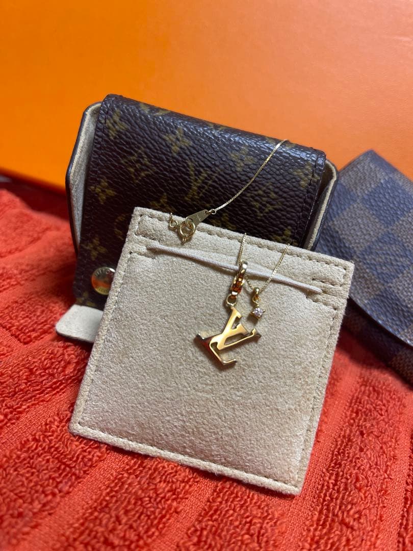 ⭐︎750⭐︎ K18 ⭐︎ルイビィトン⭐︎ チャーム　ゴールド⭐︎LV