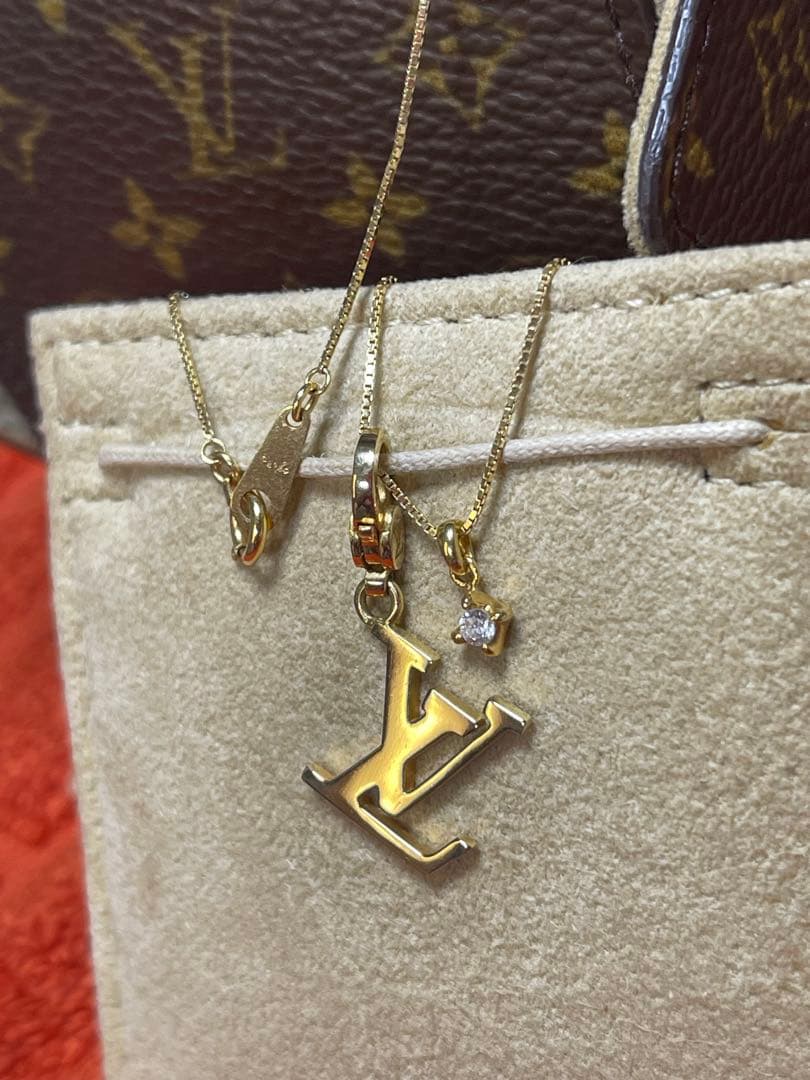 ⭐︎750⭐︎ K18 ⭐︎ルイビィトン⭐︎ チャーム　ゴールド⭐︎LV