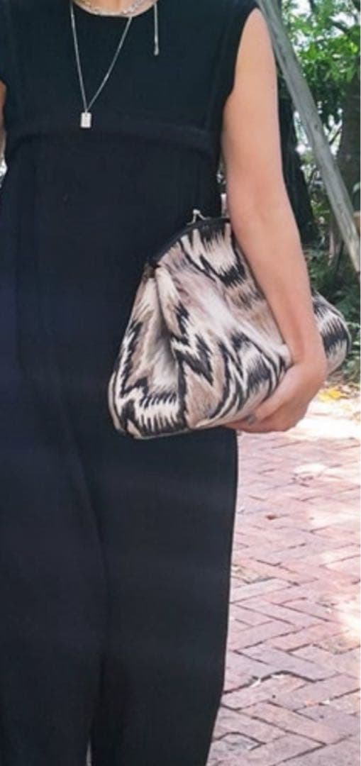 A VACATION pillow SHADOW ピロー　クラッチバッグ