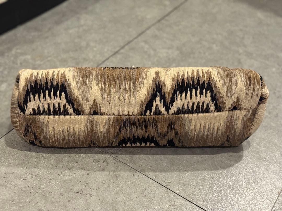 A VACATION pillow SHADOW ピロー　クラッチバッグ