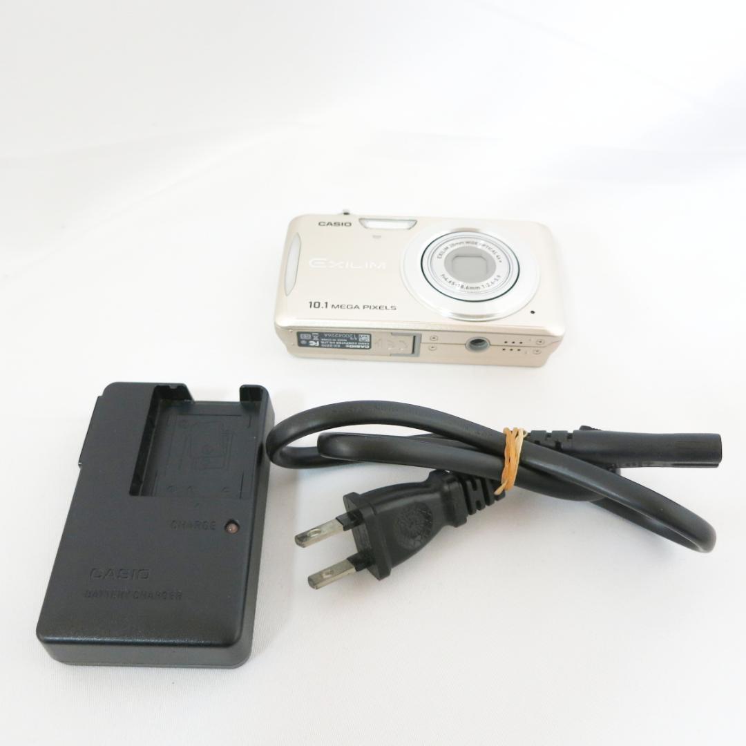 【美品】デジタルカメラ CASIO EXILIM EX-Z270 シルバー
