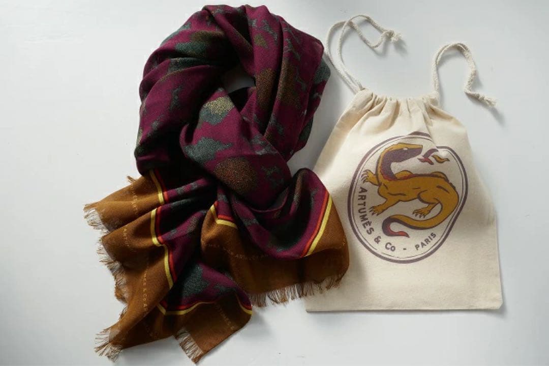 Artumes & Co アルテュメスアンドコー　シルクストール