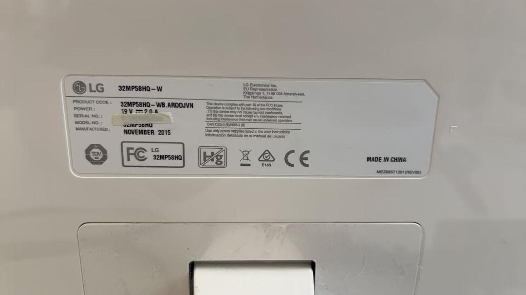LG モニターディスプレイ 32MP58HQ-W 32インチ ホワイト 大画面