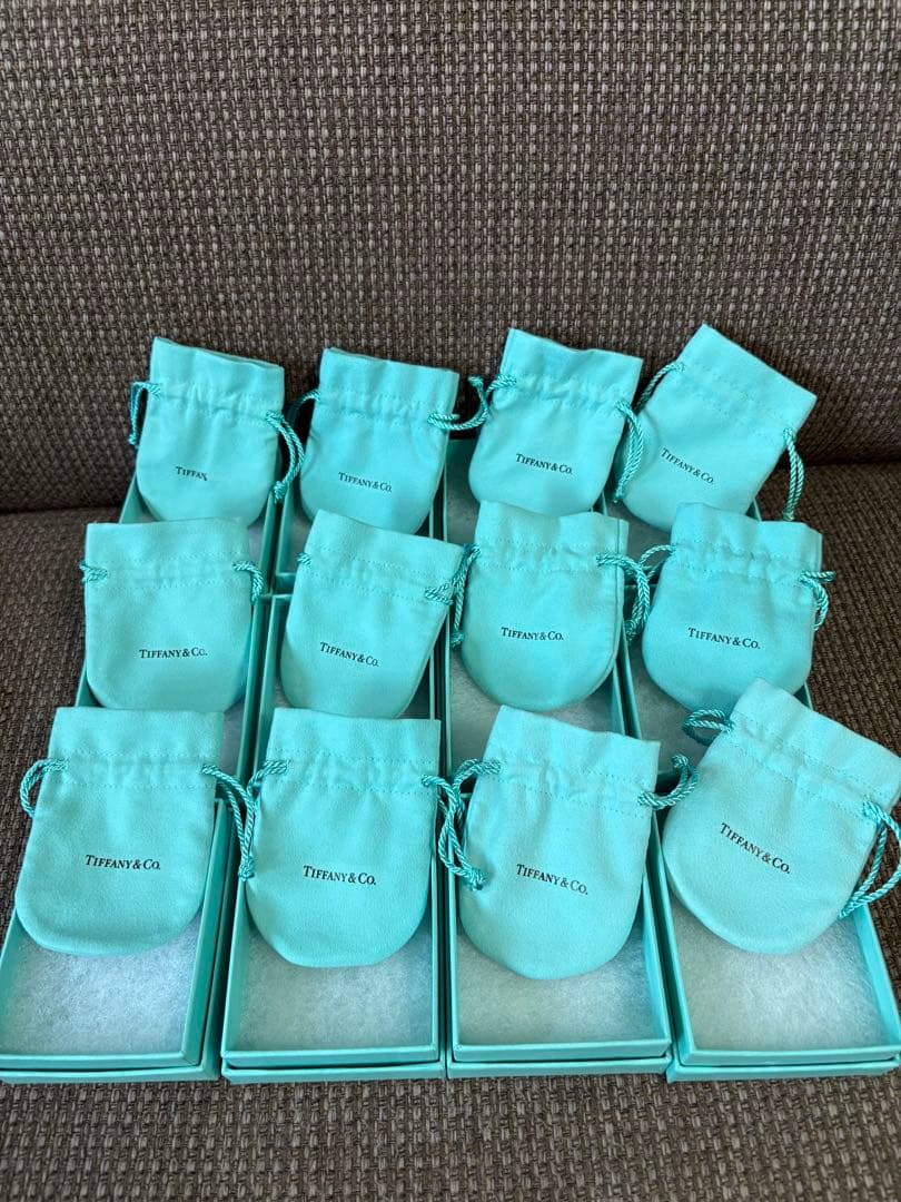 国内旧型　美品ティファニー空箱　巾着12セット