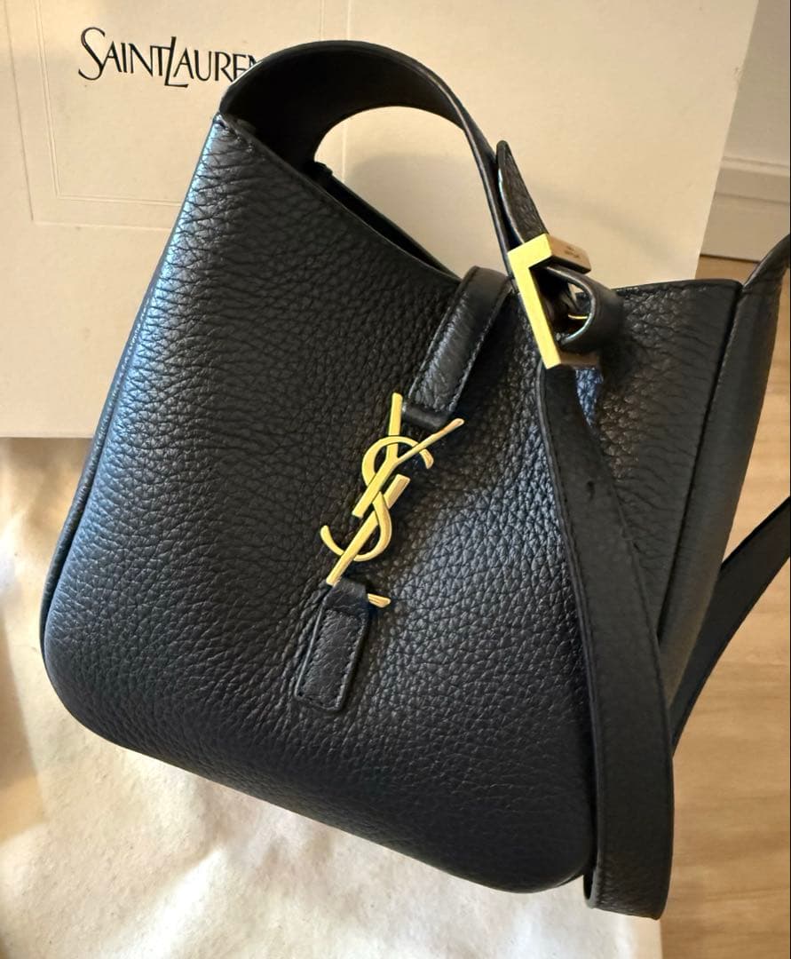 Saint Laurent ルサンカセット ソフト ベビー