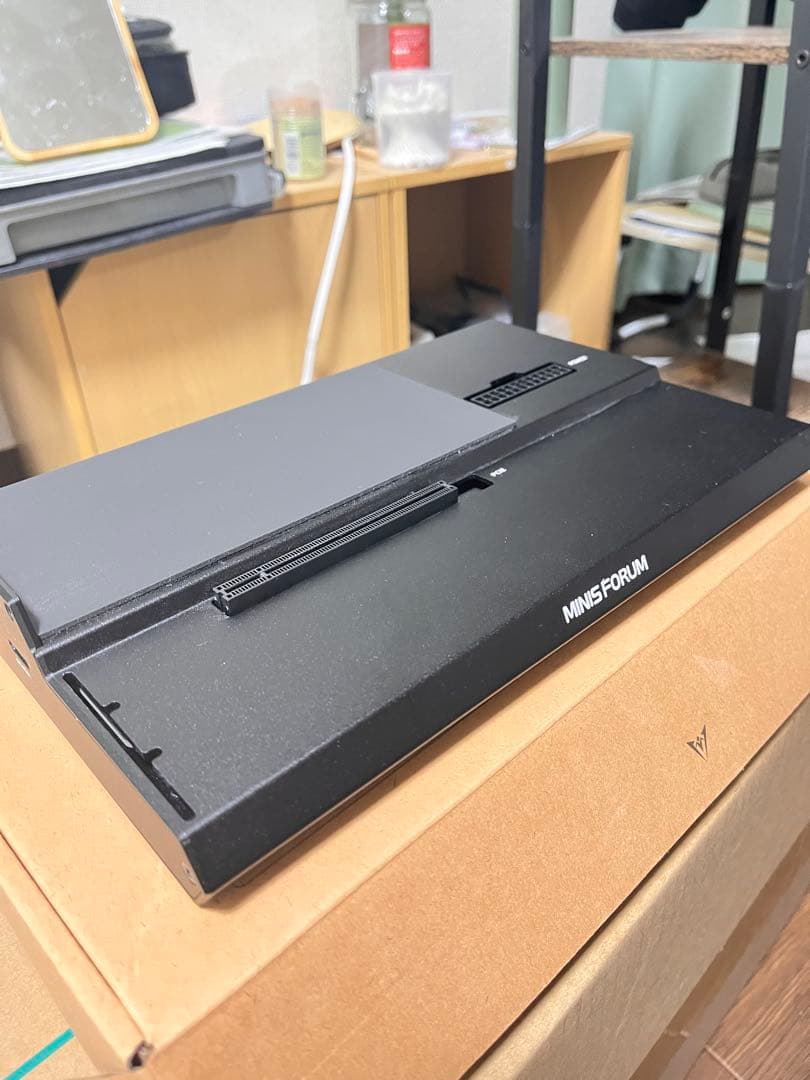 その他 Oculink Minisforum DEG1