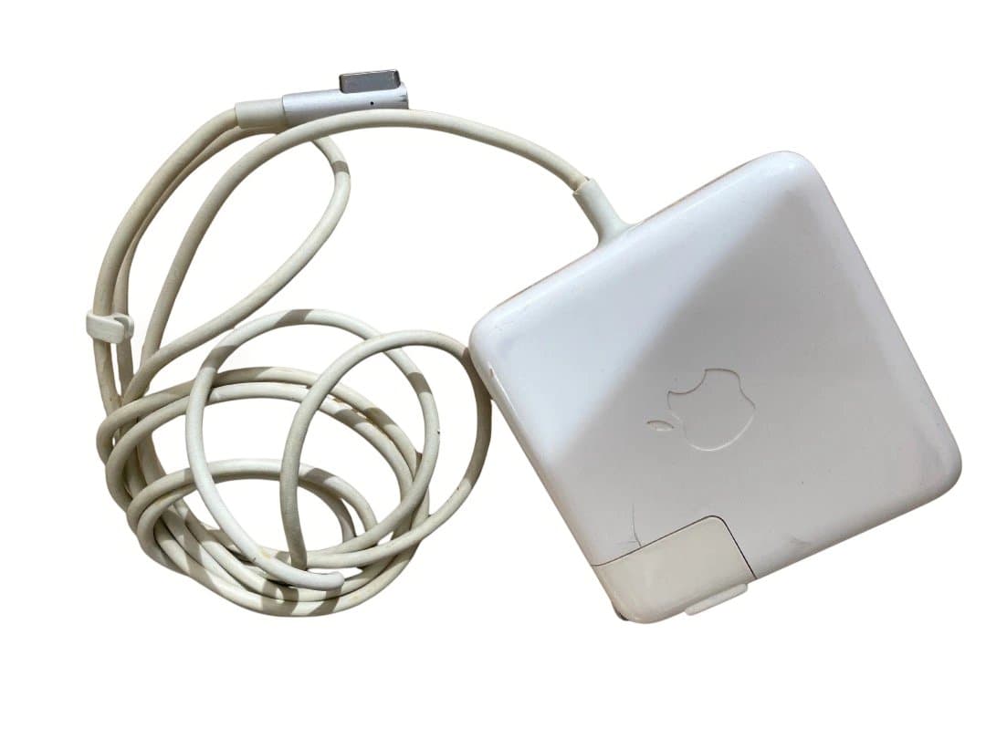 AppleMacBook Pro 2009年以降128GB13インチ（OSなし）