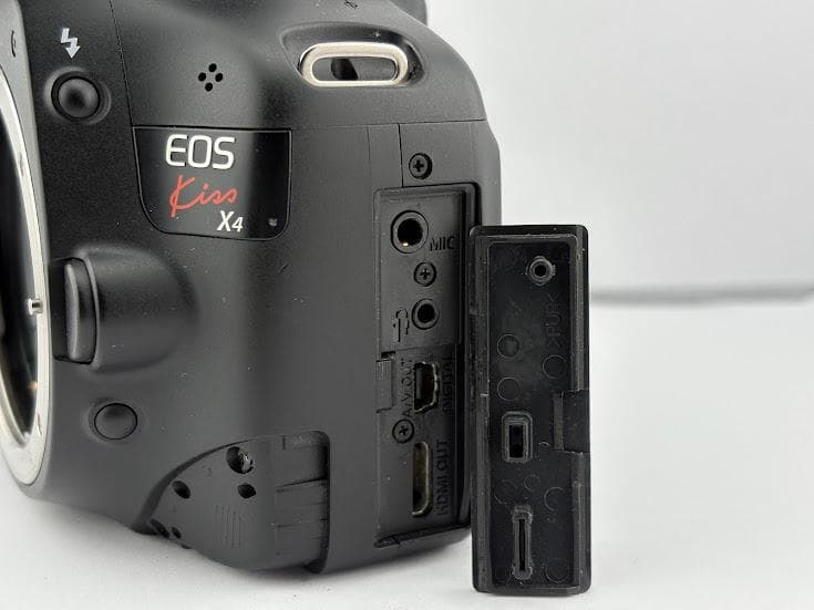 ★極上品★ キヤノン CANON EOS KiSS X4 ボディ