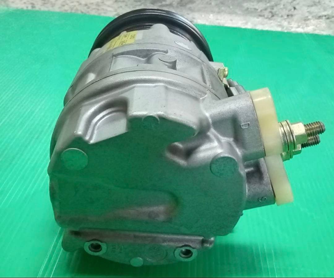 RB20エンジンのエアコンコンプレッサー リビルド品