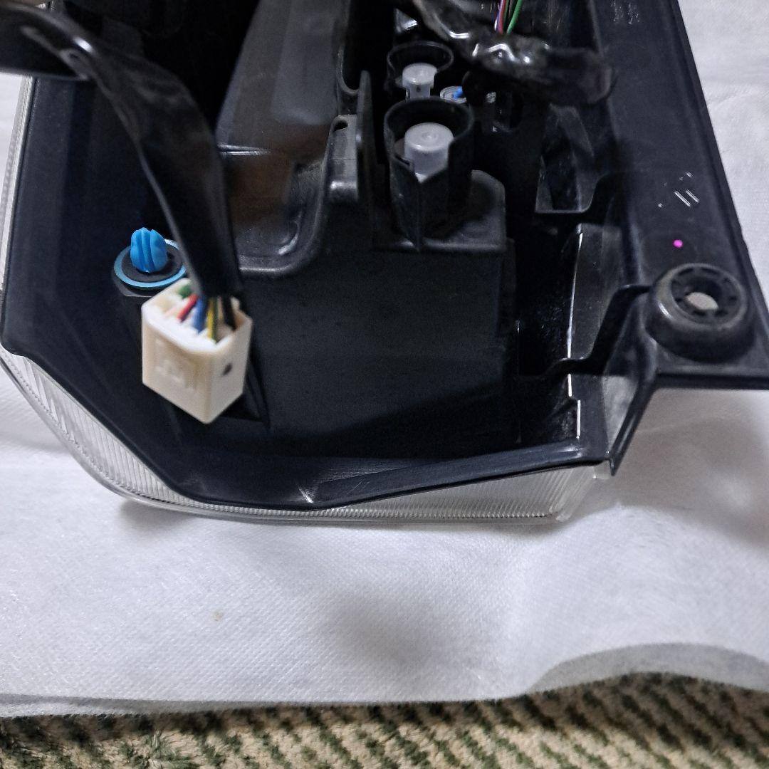 ダイハツ★タントカスタム★LA600S ★テールランプ★インナーメッキ★右★良品