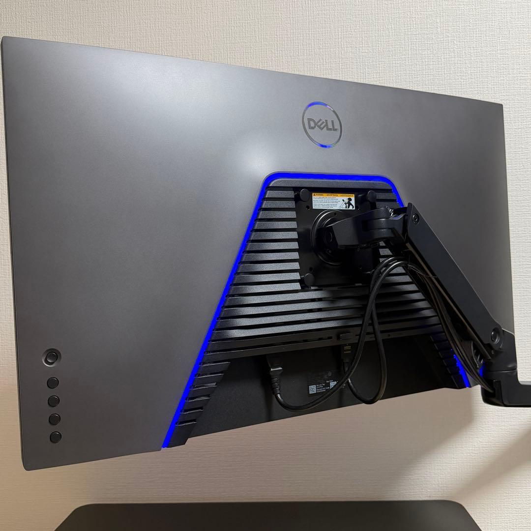 Dell G3223Q 32インチ 4K UHD ゲーミングモニター