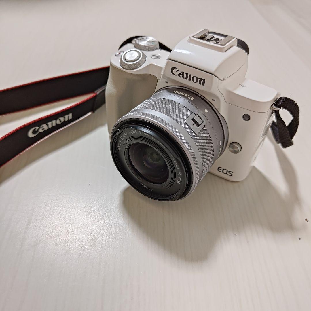 Canon EOS Kiss M ホワイト　SDHCカード32GB