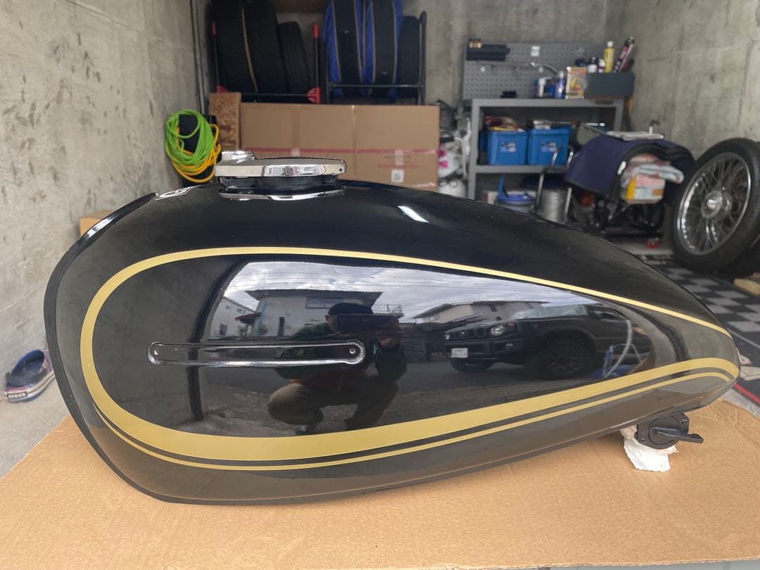 KZ900、KZ1000、Z1、Z2、750D1外装 タンク、テールカウルのみ