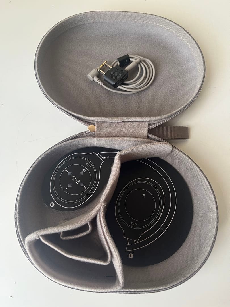 SONYワイヤレスヘッドホン WH-1000XM4 プラチナシルバー