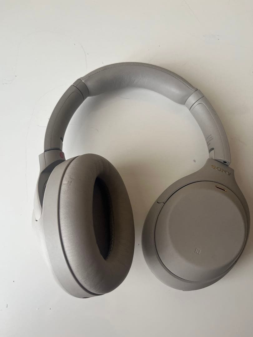 SONYワイヤレスヘッドホン WH-1000XM4 プラチナシルバー