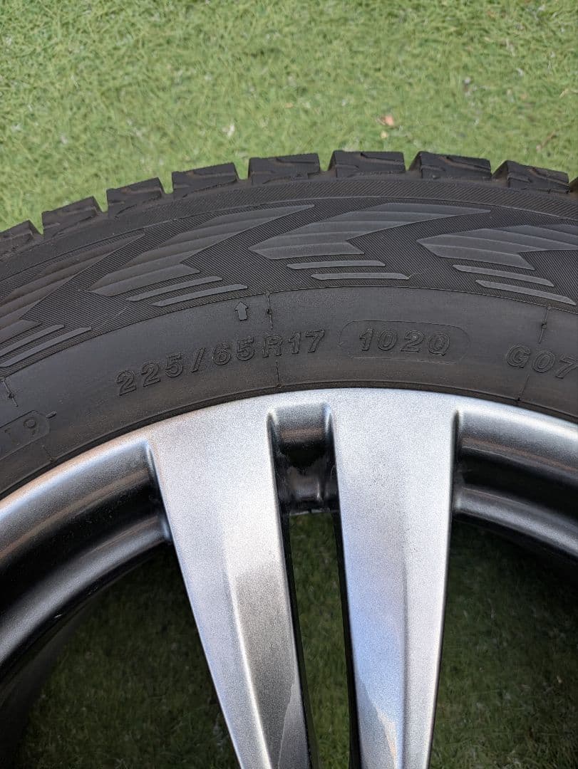 レクサス NX スタッドレス＆ホイール17インチ4本（純正空気圧センサー付）