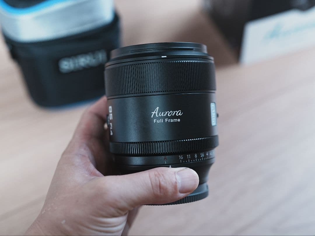 SIRUI Aurora 85mm f1.4 単焦点レンズ eマウント