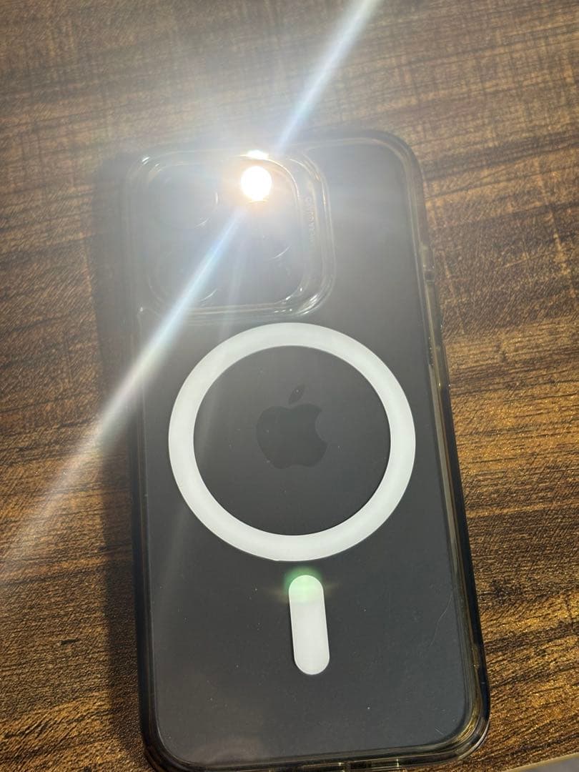 Apple iPhone 15 pro 256GB 本体カバー付き