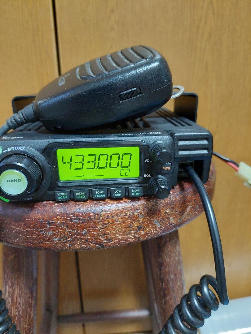 アイコム無線機　IC-208　デュアルバンドトランシーバー 　145/433MH