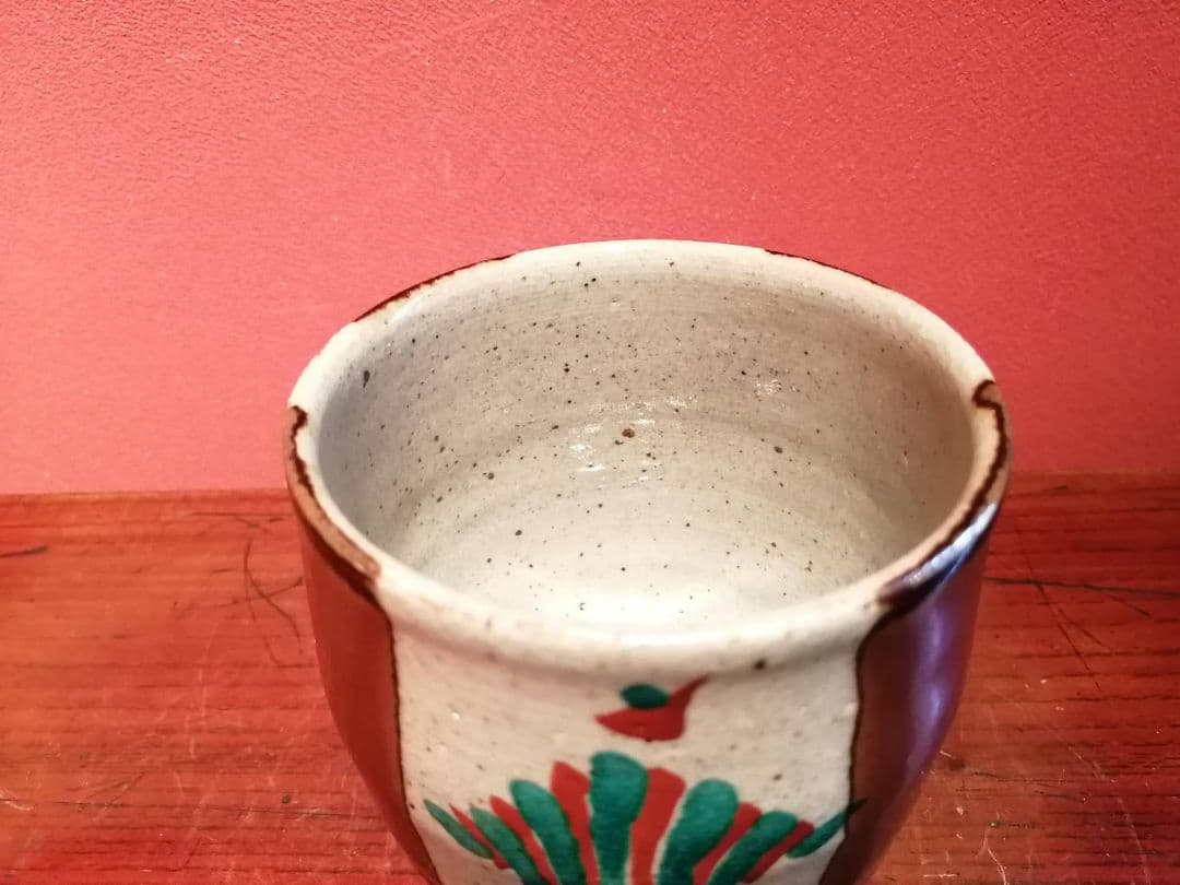 浜田友緒・作　赤絵茶碗（初窯作品）　共箱・略歴栞付き