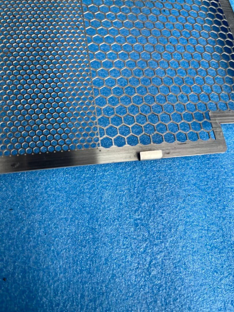 エッチングファクトリー製 CBR600RR(20~)用 ラジエターコアガード