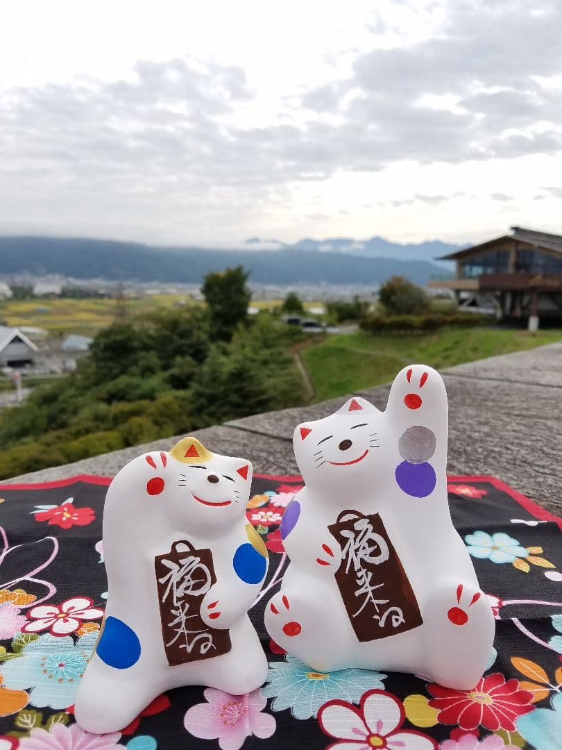 湯布院 工房輪葉葉 わはは 招き猫