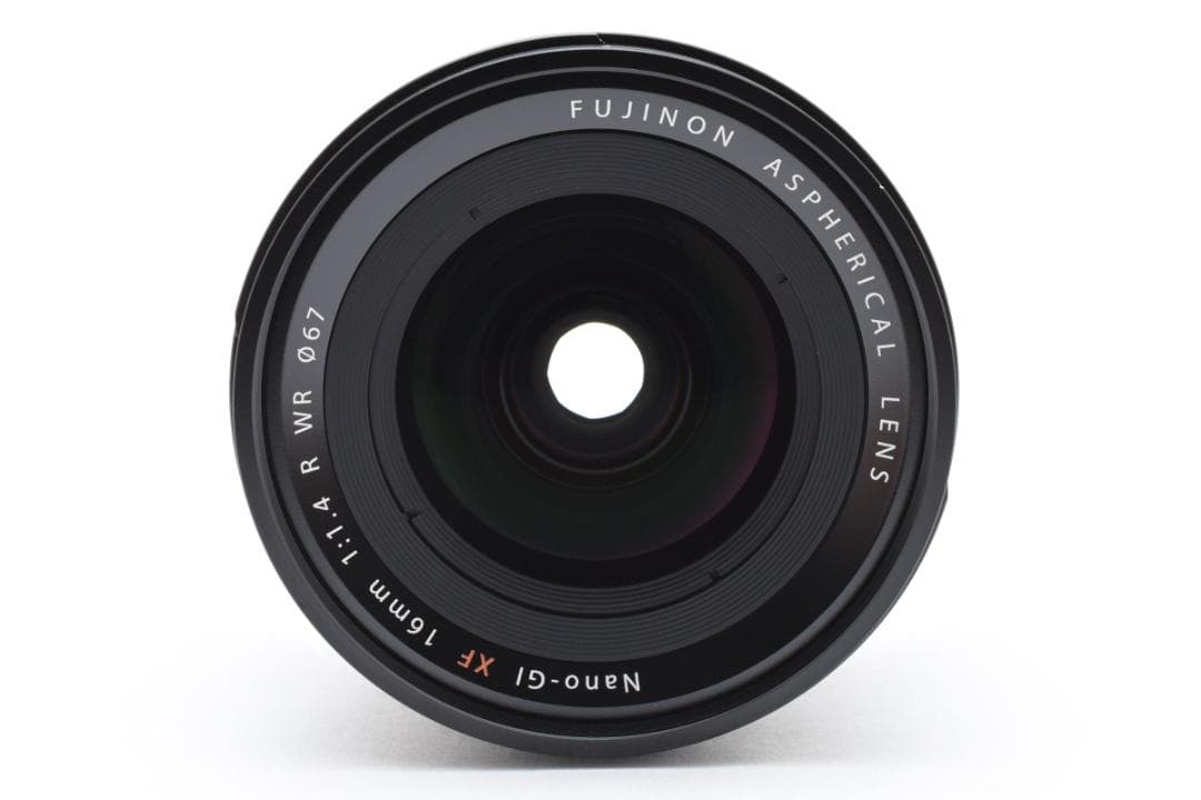 富士フィルム　FUJIFILM XF 16mm F1.4 R WR