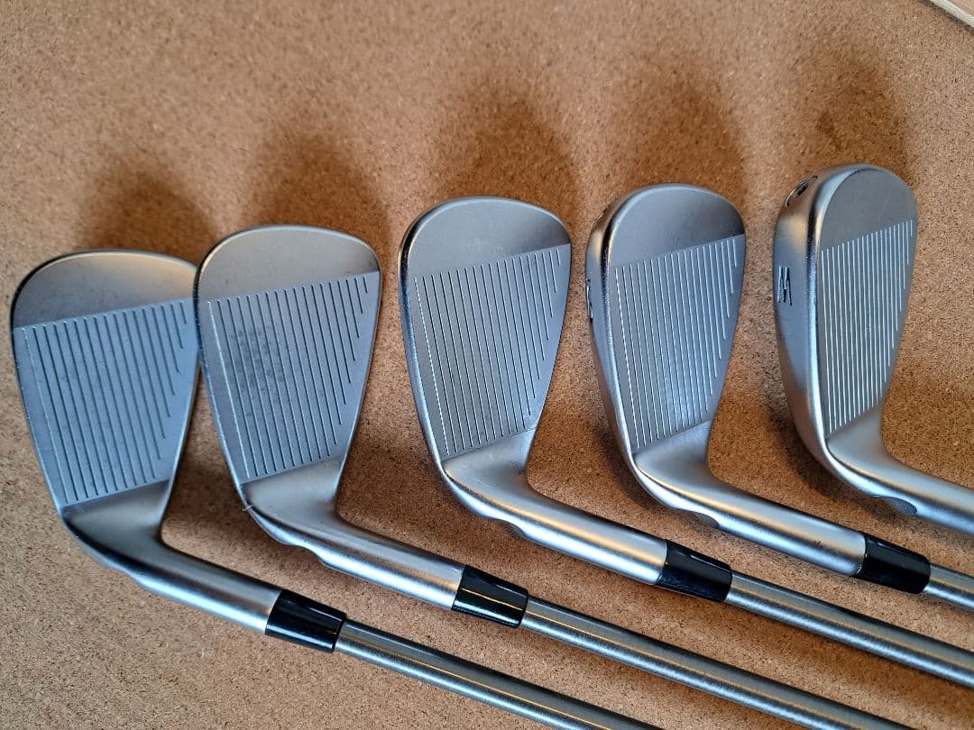 すこし美品　ピンi230アイアン。スチールファイバー80s　5本セット(5~W)