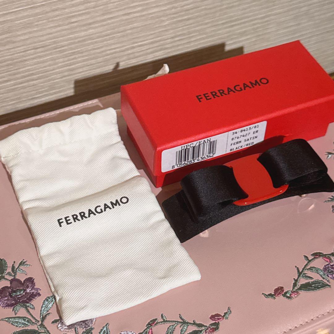 新品 フェラガモ リボン バレッタ ブラック レッド 黒 赤