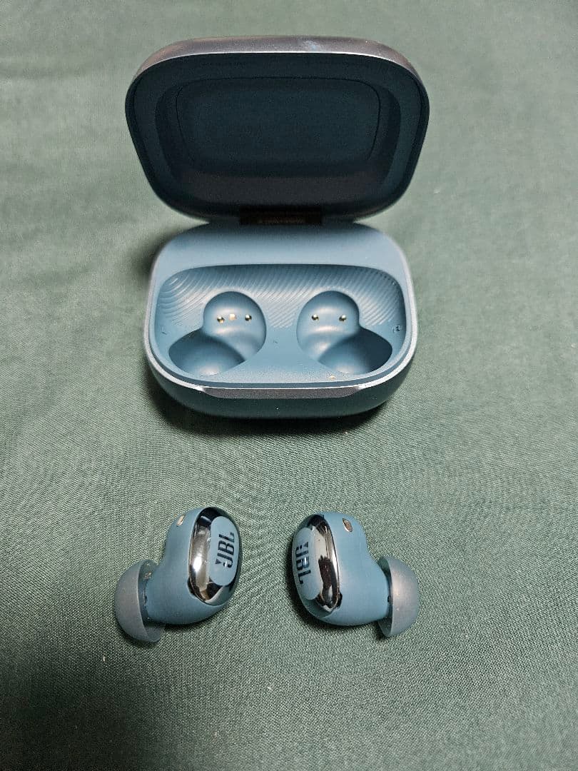 イヤホン JBL LIVE BUDS 3