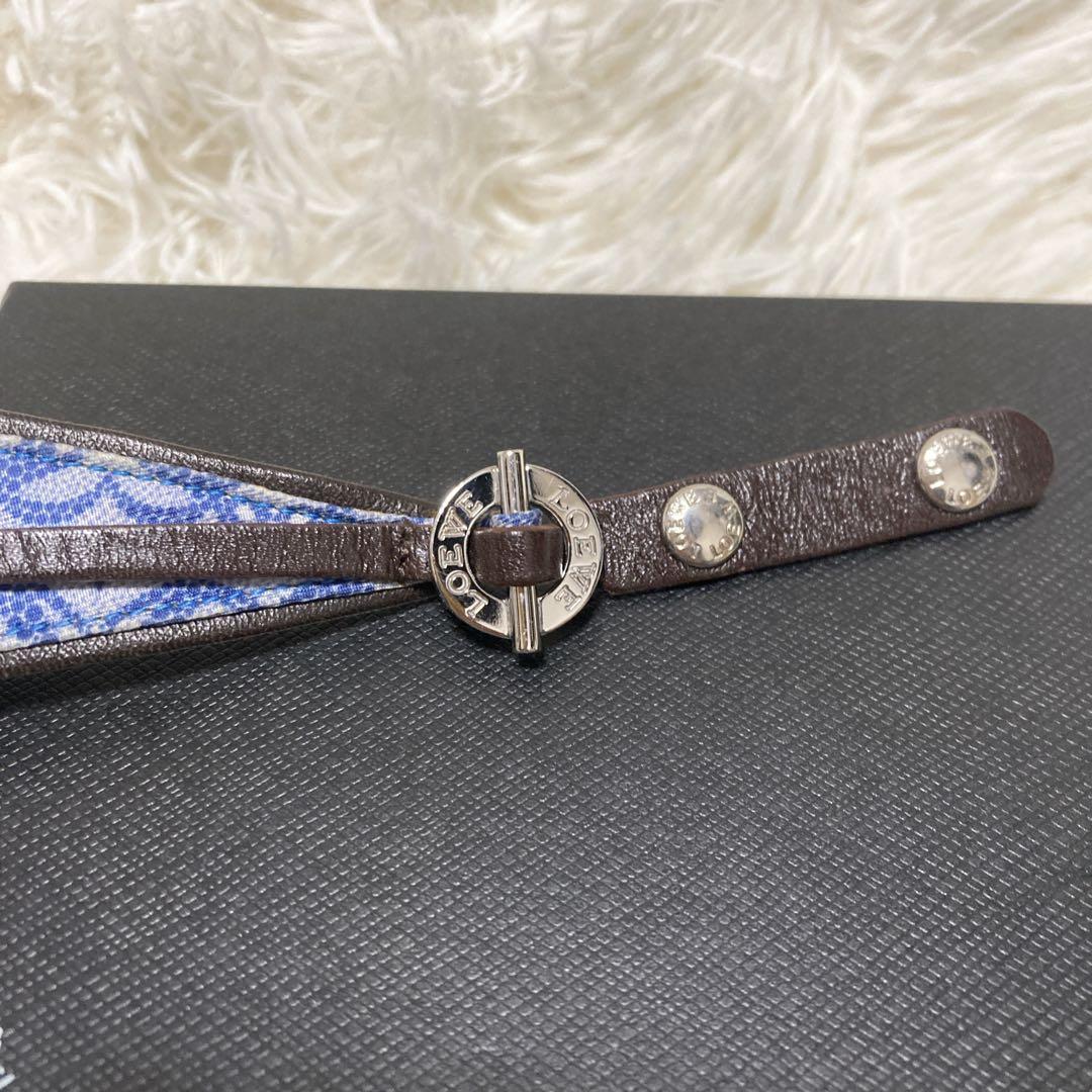 希少✨美品✨ロエベ　バングル　アナグラム　キャンバスレザー　ロゴ金具　青
