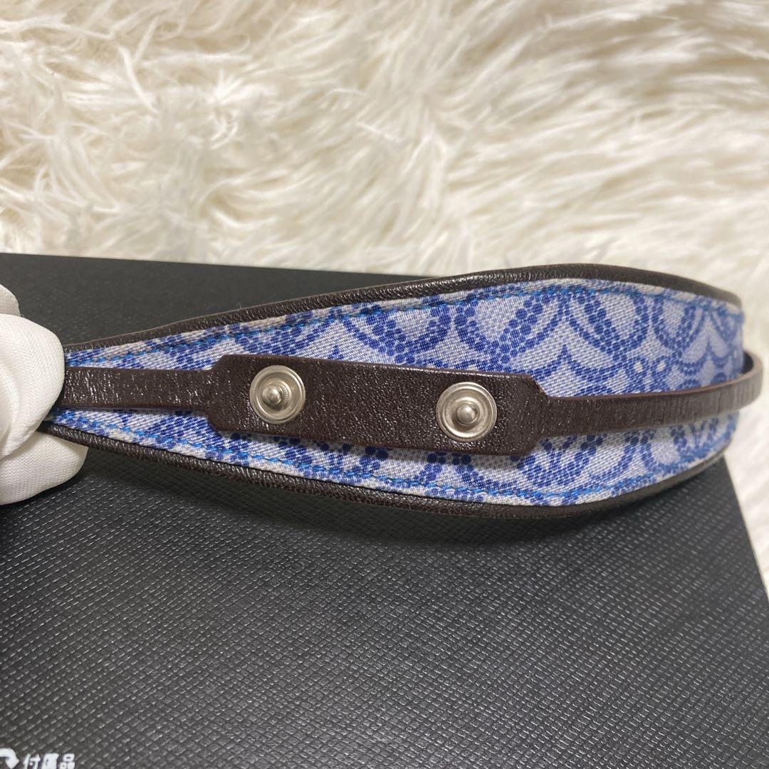 希少✨美品✨ロエベ　バングル　アナグラム　キャンバスレザー　ロゴ金具　青