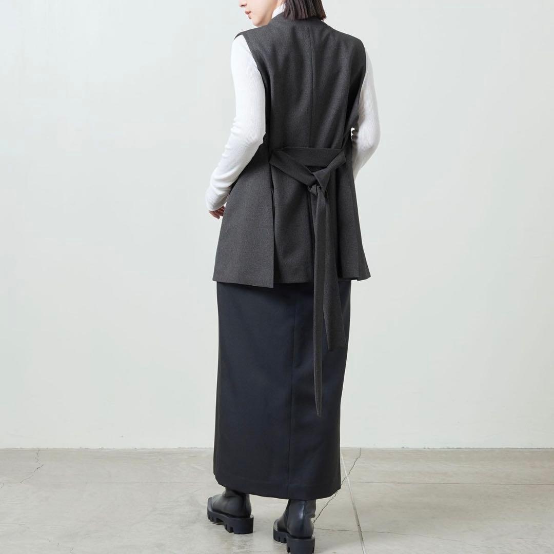 美品 人気 マルゥユナイテッドアローズ ウエストベルトジレ グレー