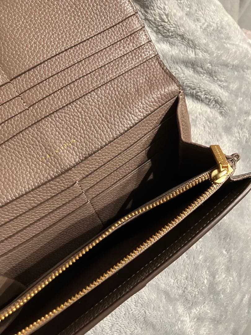 ブラウンレザー 長財布　トリーバーチ