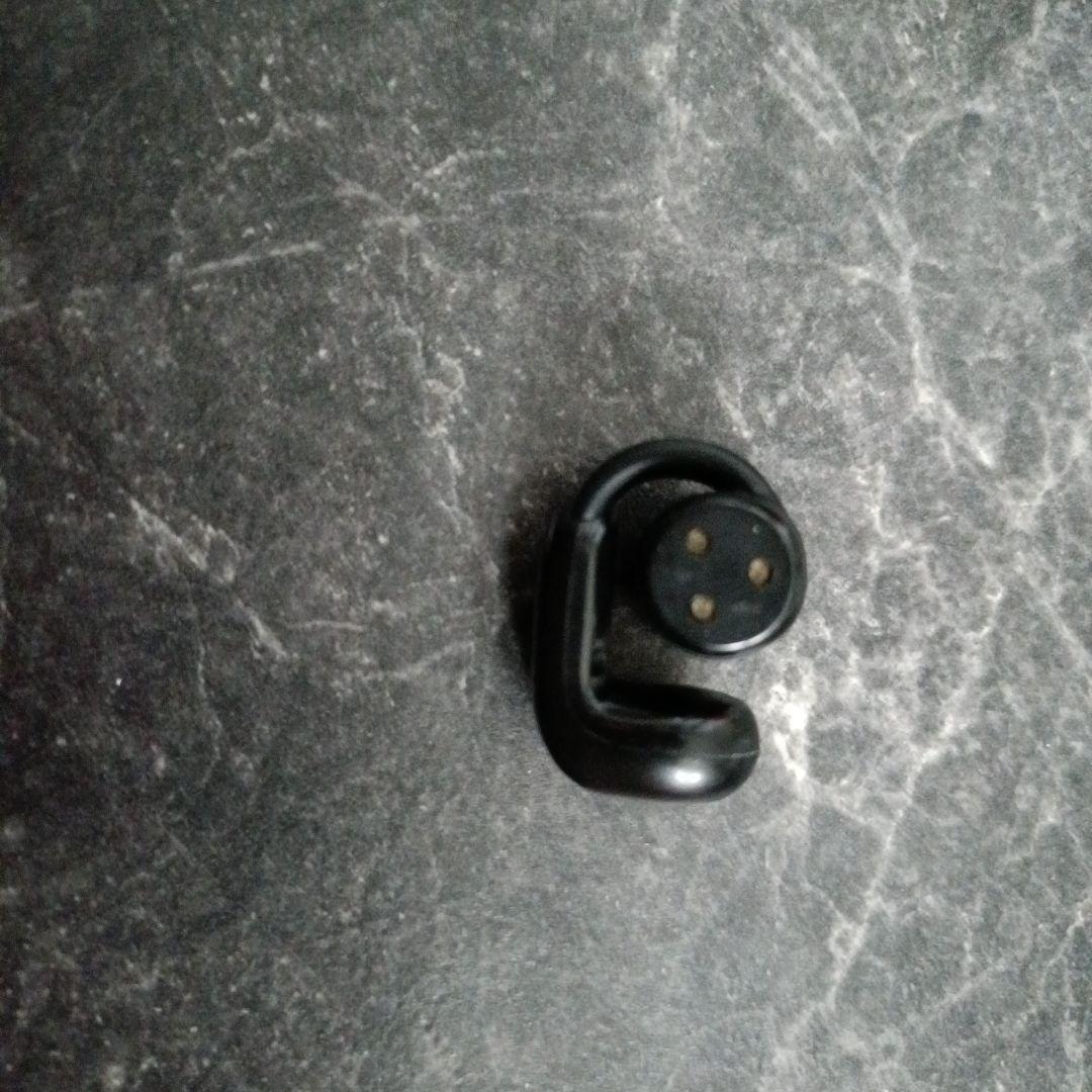 BOSEイヤホン　左耳　充電器　ケース