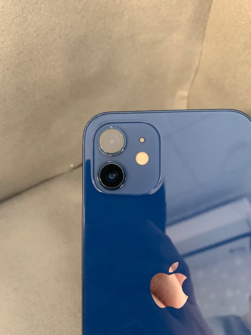 美品　国内版　SIMフリー　iPhone12 128GB　ブルー色