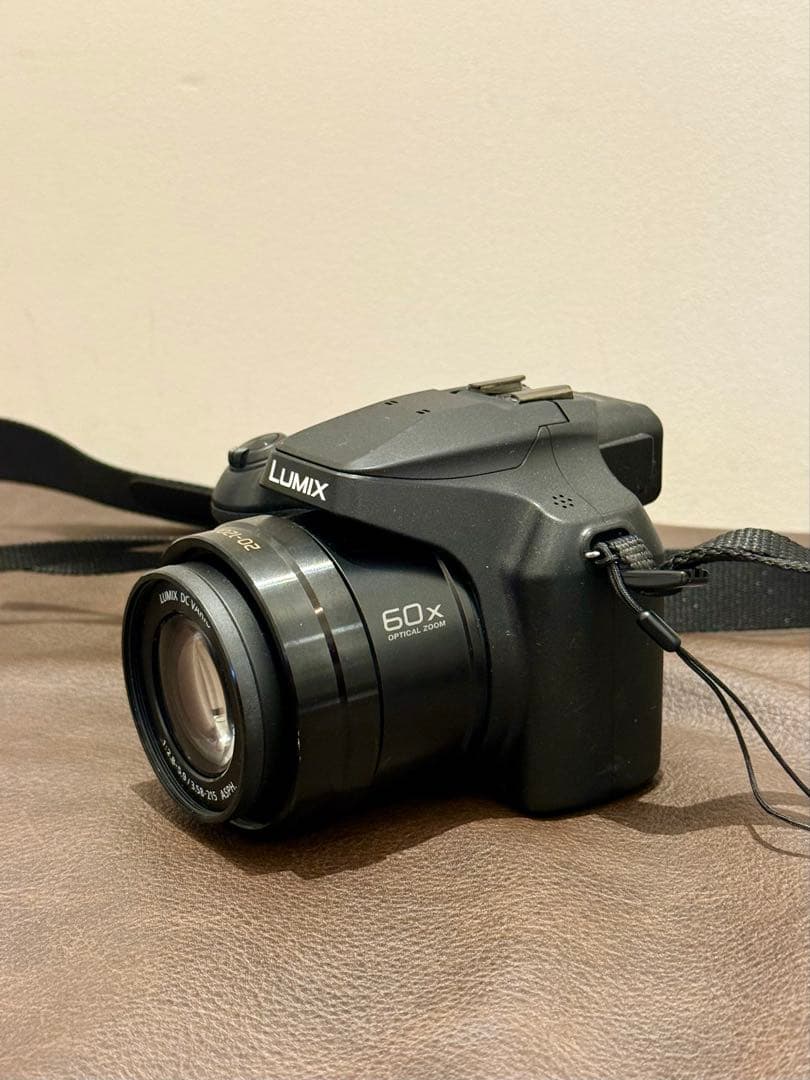 【新品同様】Panasonic DC-FZ85D デジタル一眼レフカメラ