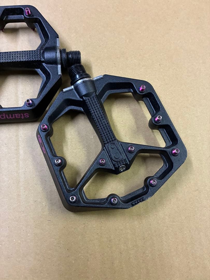 Crankbrothers Stamp7 フラットペダル Sサイズ