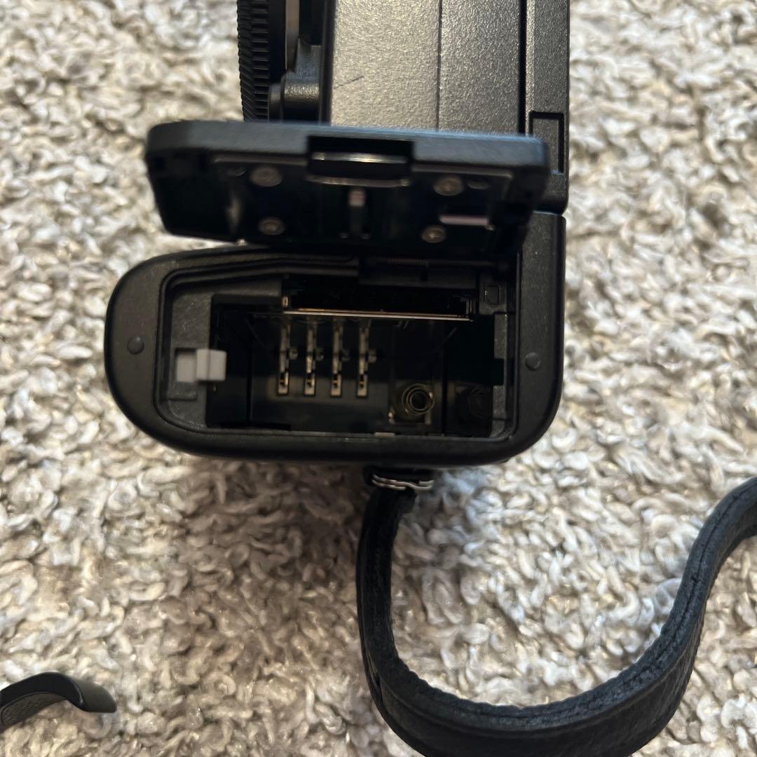 【おまけ多数有】　FUJIFILM X-S10 ミラーレスカメラ