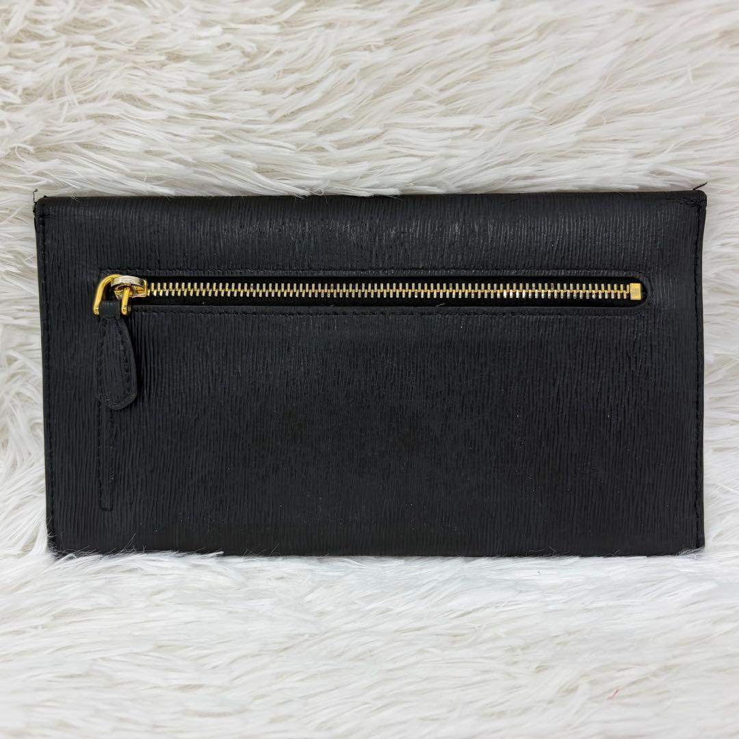 美品✨プラダ　長財布　金ロゴ　ヴィッテロムーヴ　レザー　型押し　ブラック