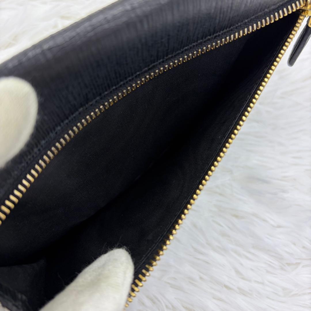 美品✨プラダ　長財布　金ロゴ　ヴィッテロムーヴ　レザー　型押し　ブラック
