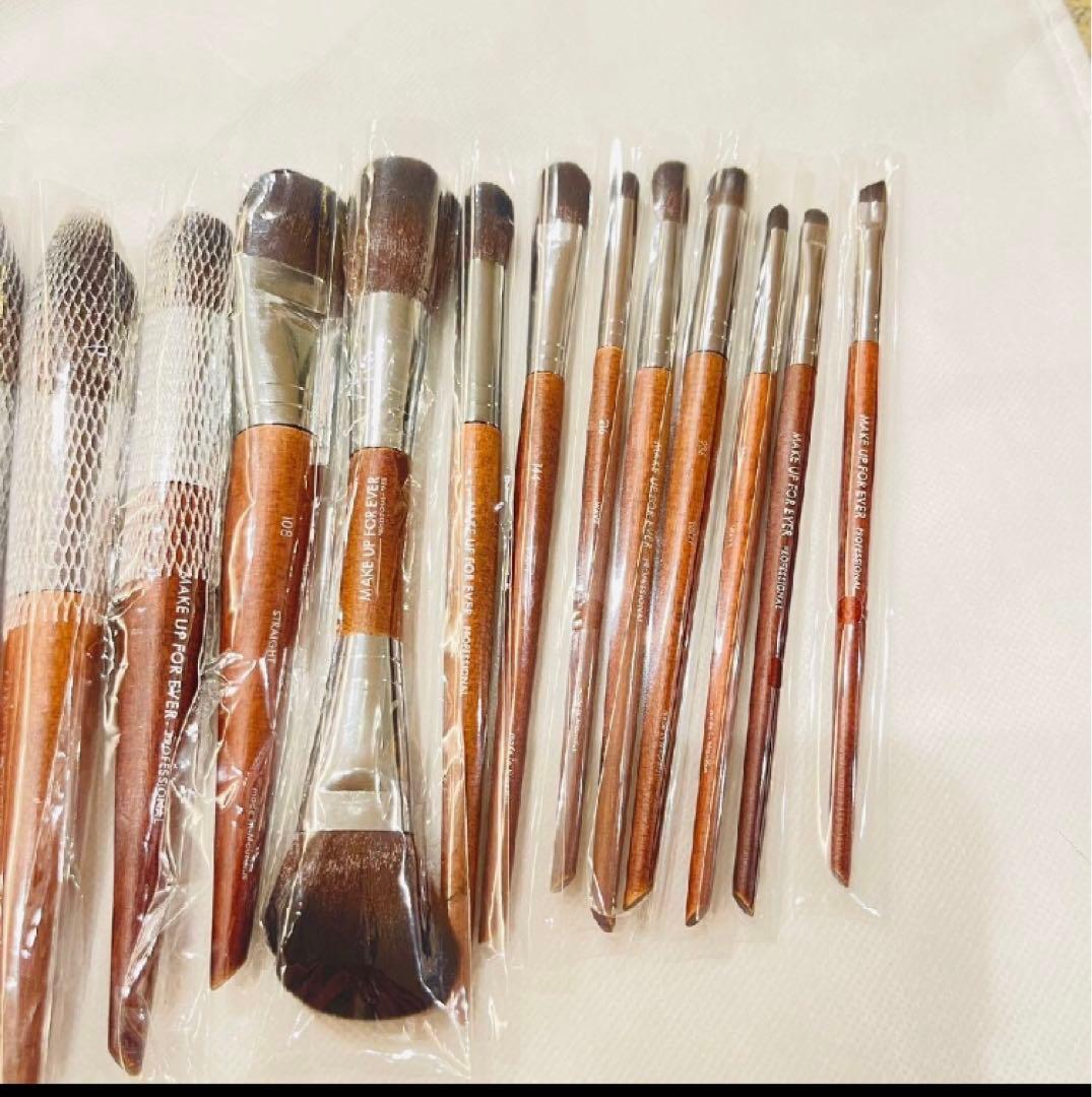 お買い得メイクアップフォーエバーメイクブラシ15本