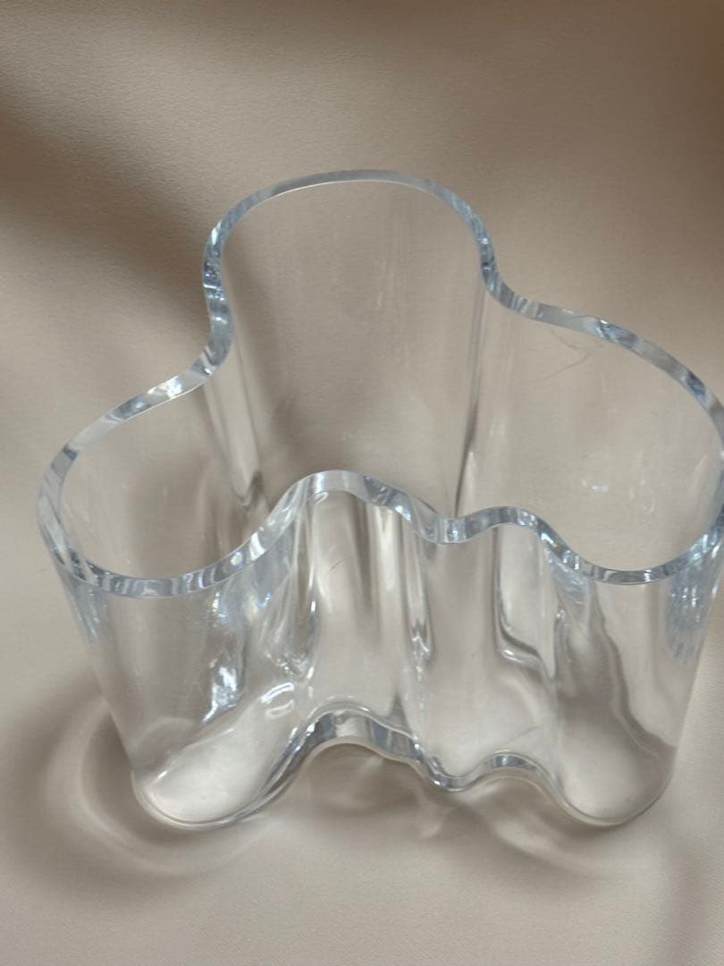 イッタラ アルヴァ・アアルト ベース 花瓶 95mm クリア 